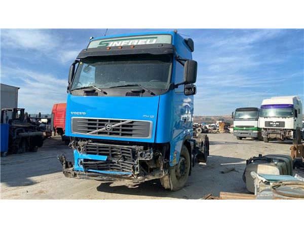 Volvo FH 12 (2002->2006)FG  STD  4X2 [12,1 Ltr. - 338 kW Diesel (D12D460)]  - 543