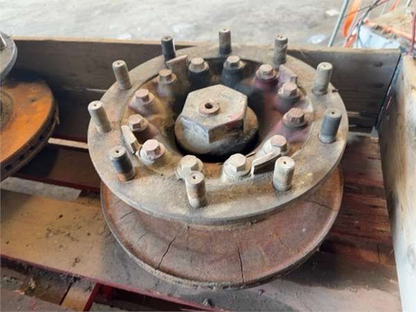 CUBO RUEDA EJE DELANTERO DCHO.