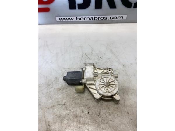 MOTOR ELEVALUNAS DEL. IZDO. 2