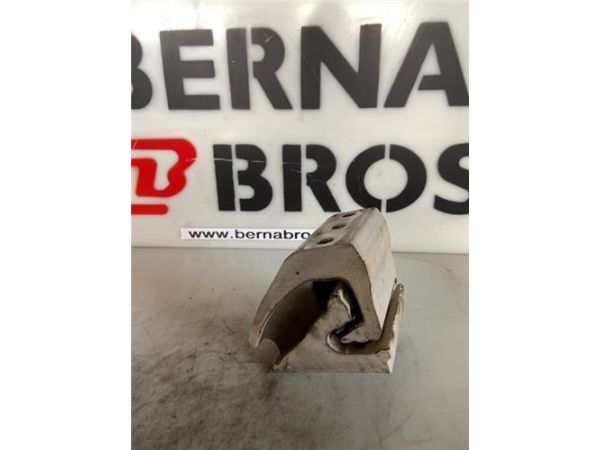 SOPORTE MOTOR 2