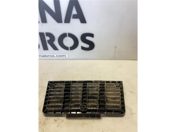 PELDAÑO CHASIS IZDO. 2