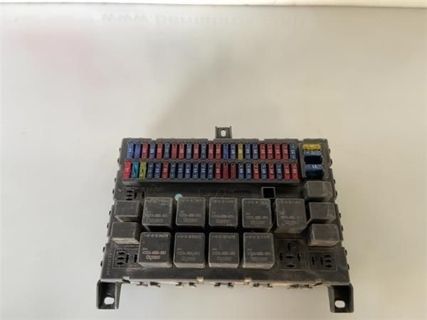 CAJA FUSIBLES/RELE