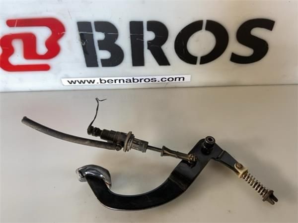 PEDAL EMBRAGUE