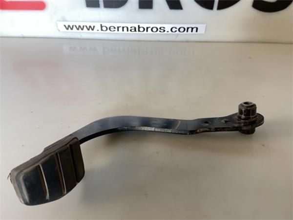 PEDAL EMBRAGUE