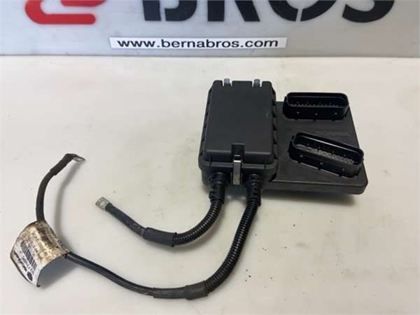 CAJA FUSIBLES/RELE