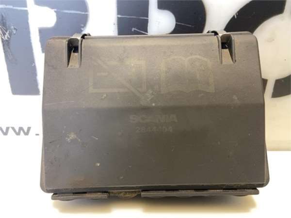 CAJA FUSIBLES/RELE
