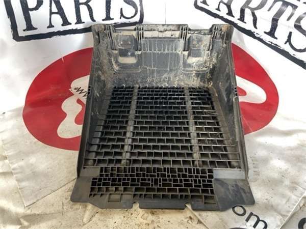 TAPA BATERIAS 2