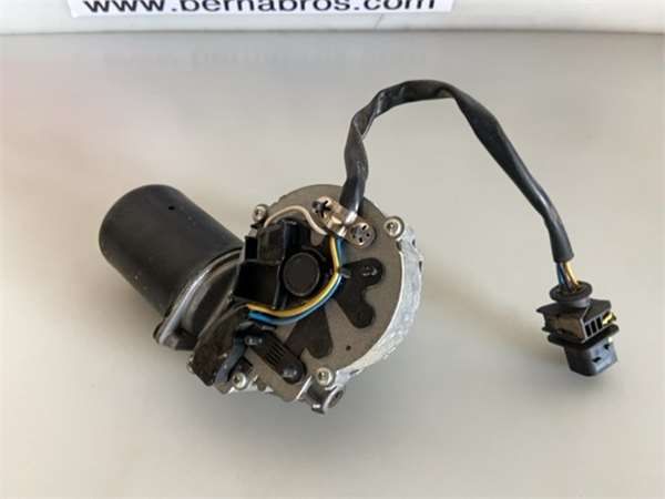 MOTOR LIMPIA PARABRISAS DEL. 2