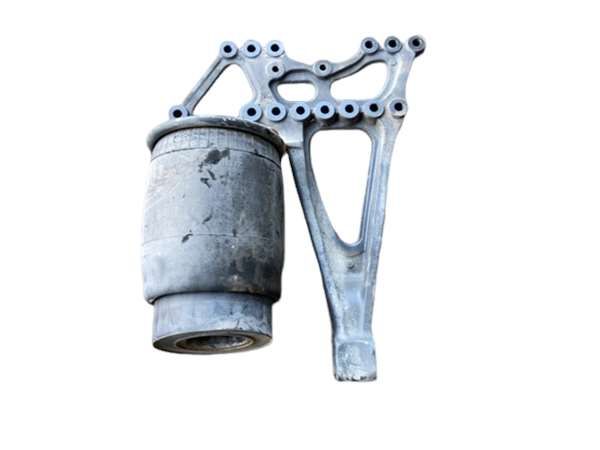 SOPORTE BALLESTA EJE TRASERO TRA. IZDO. 2