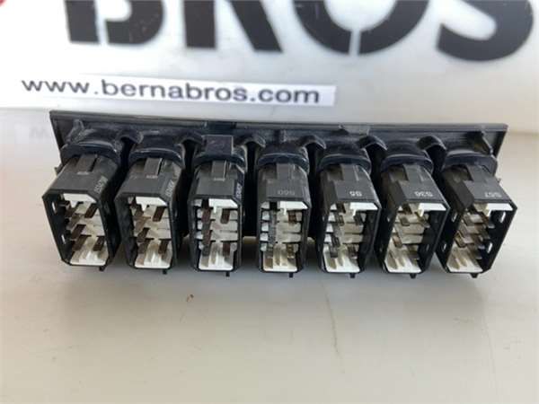 CONJUNTO INTERRUPTORES 2