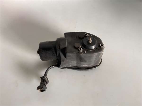 MOTOR LIMPIA PARABRISAS DEL.