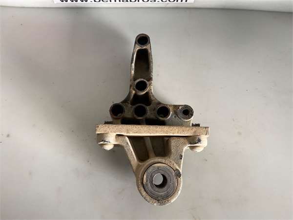 SOPORTE BALLESTA EJE DELANTERO DEL. IZDO. 2