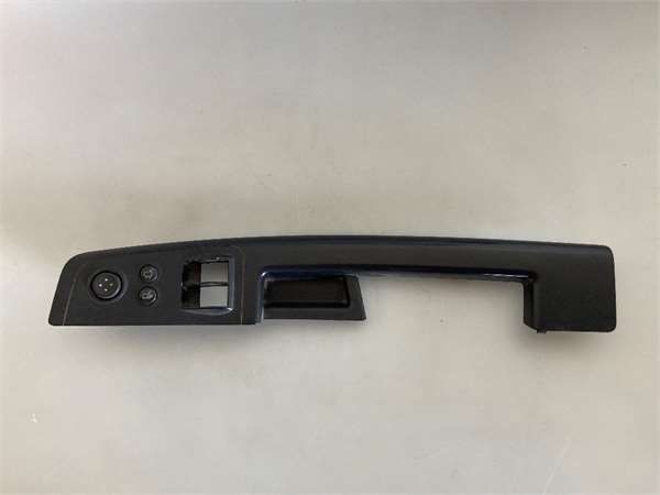 MANDO ELEVALUNAS DEL. IZDO.