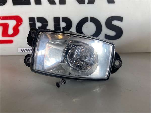 FARO ANTINIEBLA IZDO.