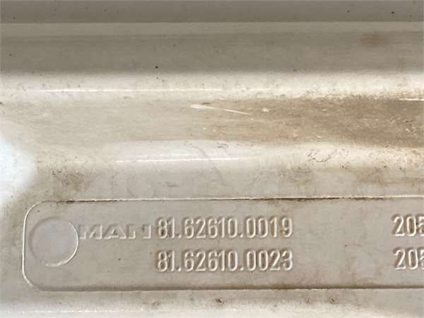 GUARNECIDO PUERTA DEL. DCHA. 2