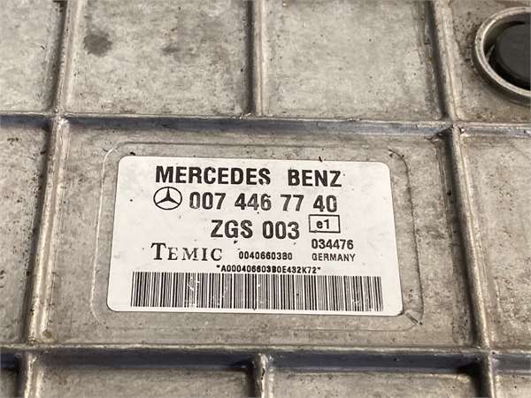 CENTRALITA Mercedes-Benz Atego 3-Ejes 26 t BM 950/2/4 (1998-2005) 2533  (6X2)       OM 926 LA [7,2 Ltr. - 240 kW Diesel  2