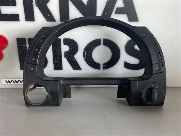EMBELLECEDOR CUADRO INSTRUMENTOS Iveco Stralis (AS Hi-Way)(07.2012-2017) FG /FP 4x2 [10,3 Ltr. - 338 kW Diesel] - 4415 /