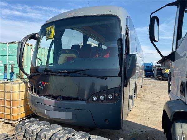 VOLVO B12B 4X2B12B 4X2  - 675
