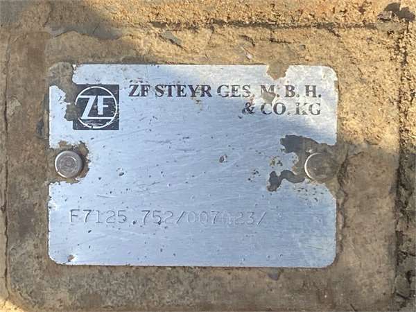 REDUCTORA Renault KERAX 270.18 4X4 KERAX 270.18 4X4 - 180 / 5010452968