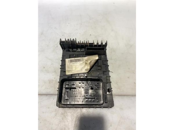 CAJA FUSIBLES/RELE 2
