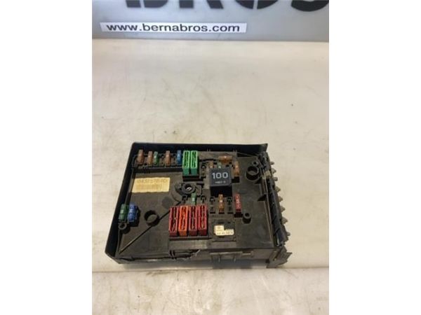CAJA FUSIBLES/RELE