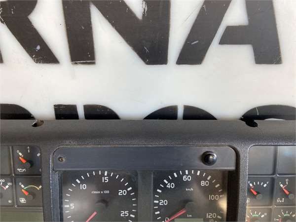 CUADRO INSTRUMENTOS Volvo - 4519 / 20410741 2