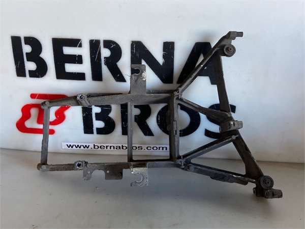 SOPORTE FARO DCHO. DAF XF105 (2006-2013) Fg 4x2 [12,9 Ltr. - 340 kW Diesel] - 4560 / 1396937