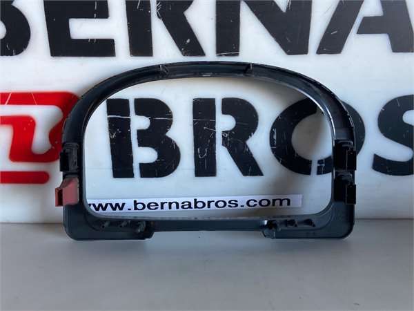 EMBELLECEDOR CUADRO INSTRUMENTOS MAN TGM 18.XXX (2005-2021) 18.250  Fg [6,9 Ltr. - 184 kW Diesel] - 4571 / 81617016367 2