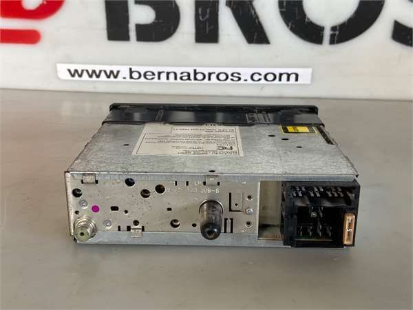 RADIO / CD Renault Kerax (2006-) FKI 8x4 [10,8 Ltr. - 272 kW Diesel] - 4812 / 5010614576 2