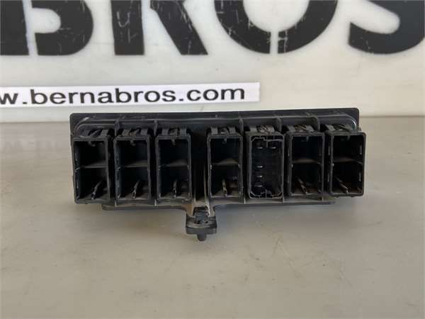 CONJUNTO INTERRUPTORES Renault Kerax (2006-) FKI 8x4 [10,8 Ltr. - 272 kW Diesel] - 4813 / 5010605114 2